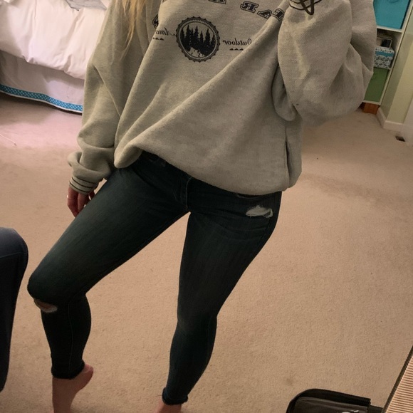 SOLD Abercrombie distressed skinny ankle  jeans - Picture 5 of 6